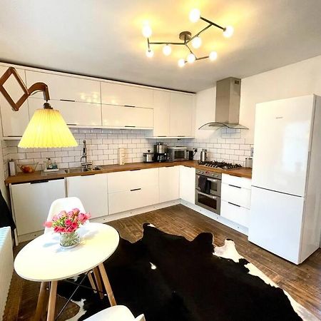 Gorgeous 2 Bedroom Apartment Edge Of Cabot Circus Бристоль Екстер'єр фото